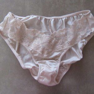 Olga Vintage panties V-kini lace sz 5